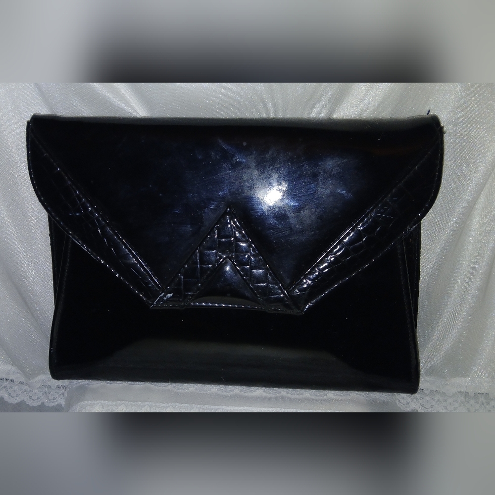 Vintage 1980s Almondo Originals black leather clutch bag!